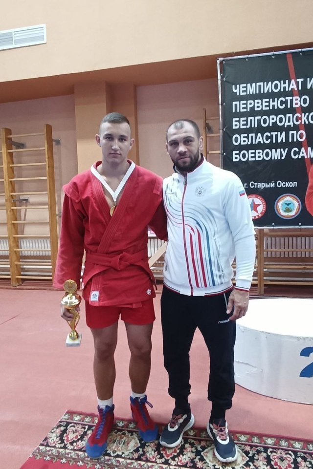 Борис Маенков