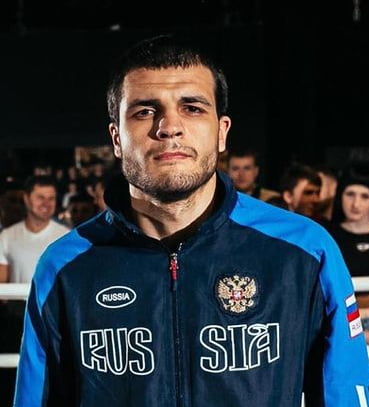 Данил Курников