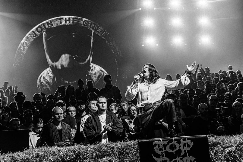 Выступление на ринге перед зрителями на турнире Top Dog 43 в ЦСКА Арене