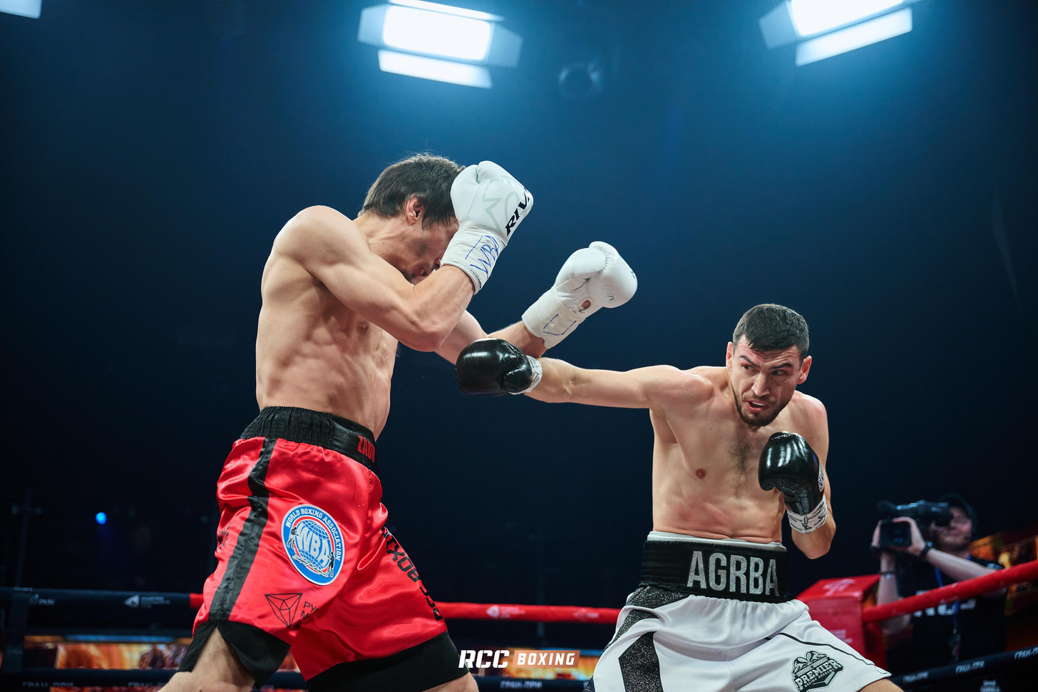 RCC Boxing: Агрба отобрал у Абдуллаева временный пояс WBA, Кузьмин и Зырянов выиграли Гран-при